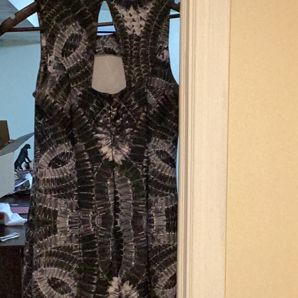 Lori M collection dress black with grey in design - Picture 3 of 4